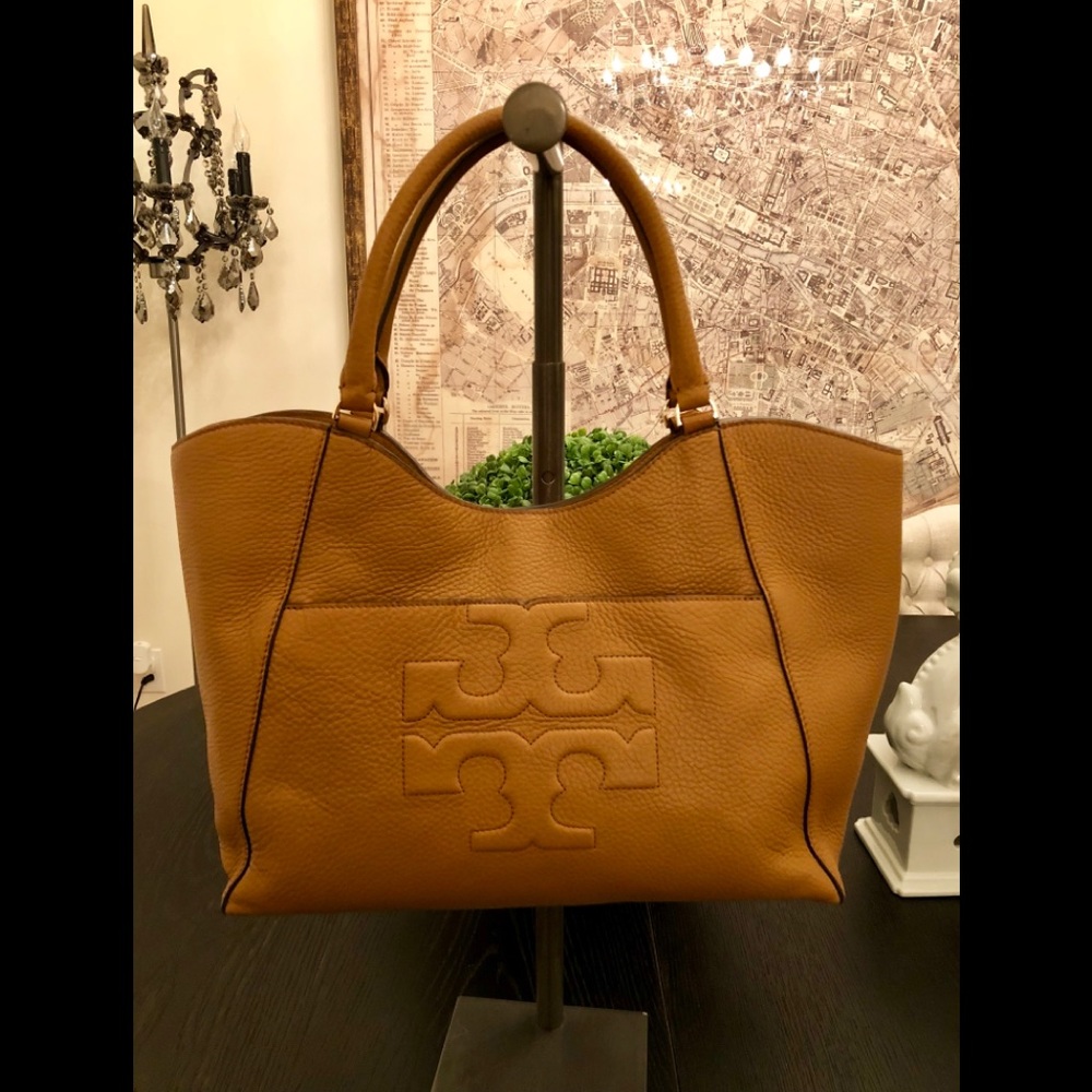 Tory Burch Bombe-T E/W Tote